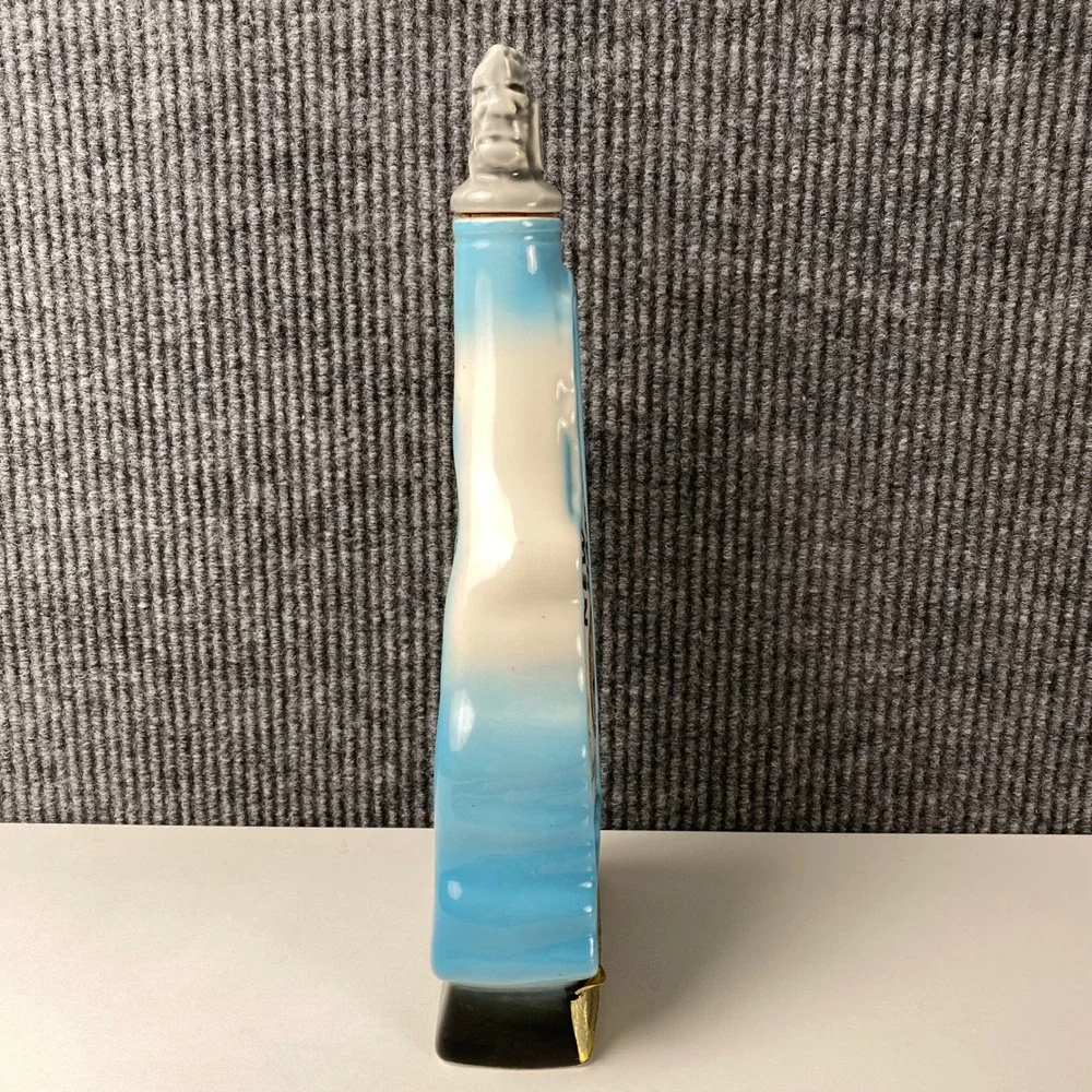 Vintage 1968 Jim Beam New Hampshire Granite State Regal China Decanter Bottle